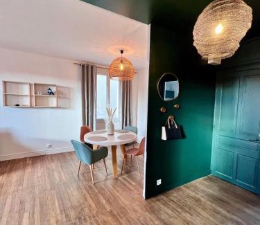 Brive-la-Gaillarde Apartment | Casa Paris - T2 - 4pers - Hyper centre Brive