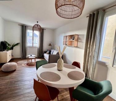 Brive-la-Gaillarde Apartment | Casa Paris - T2 - 4pers - Hyper centre Brive