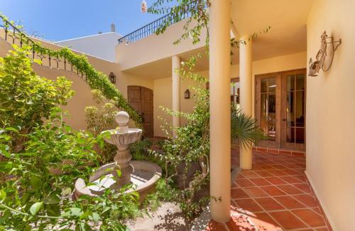 Nopolo House | Casa Patricia