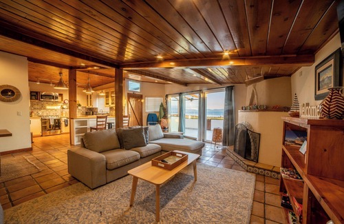 Ensenada House | CASA PATRON - Cozy fun on the beach