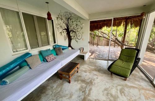 Arroyo Cruz House | Casa Pauline Beach house habitaciones con acceso directo a playa y alberca