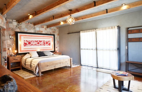 San Miguel de Allende Hotel | Casa Pavo Real en Viñedo El Pavo Real