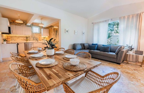 San Juan Apartment | Casa Pelegrina I | Powered G | Chef | Ocean Park