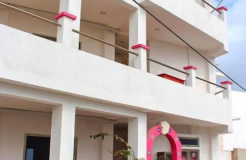 Colonia Meteorologico House | Casa Perla 5 bedroom to sleep 12 in Isla Mujeres