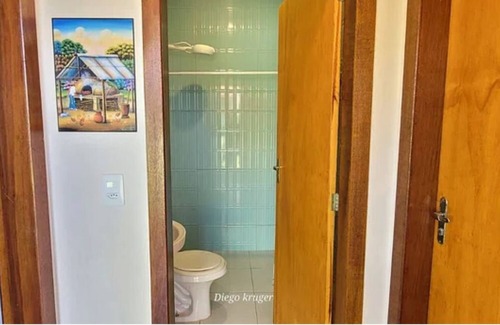 Foz do Iguacu Ski Chalet | Casa Perto das Cataratas: seu lar Para Quatro