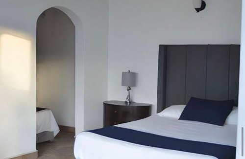 Ensenada Hotel | Casa Petri Hotel