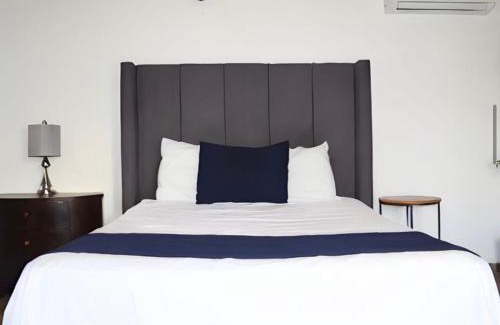 Ensenada Hotel | Casa Petri Hotel