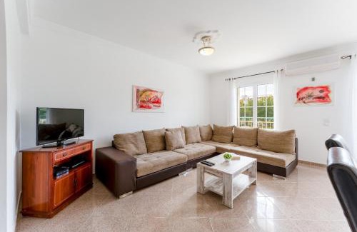 Vale de Carro House | Casa Pimenta