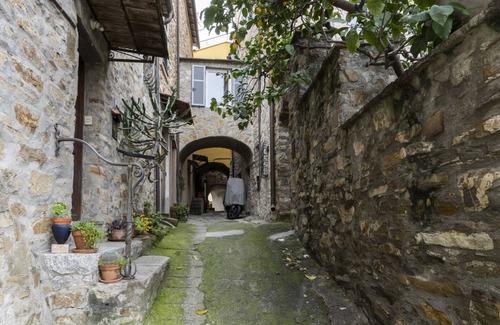 Imperia House | Casa Pina (IMP233) by Interhome