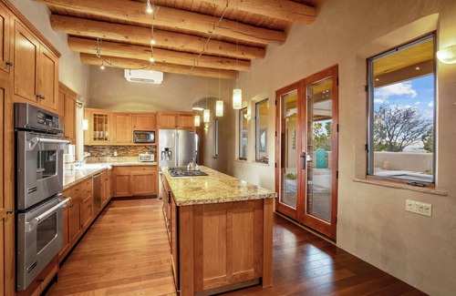 Las Campanas House | Casa Piscina | Luxurious Santa Fe Retreat