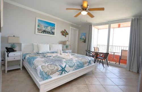 Fort Myers Beach Apartment | Casa Playa Resort