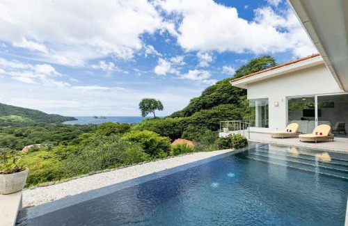 Playa Hermosa House | Casa Plumnelly