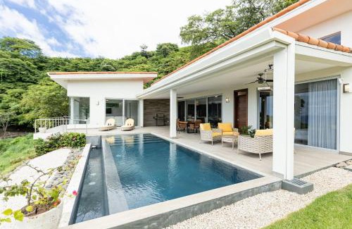 Playa Hermosa House | Casa Plumnelly