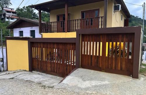Paraty House | Casa Pouso Aconchego Para Ti - pertinho de Trindade com conforto e churrasqueira