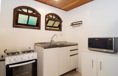 Santinho Villa | Casa Praiana poucos passos do Mar, Santinho AB9757