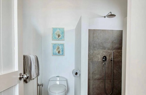 Puerto Villamil House | Casa privada en Islas Galápagos Ecuador