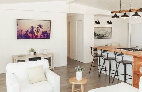 Ensenada House | Casa Puesta del Sol. an Oceanfront House
