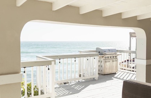 Ensenada House | Casa Puesta del Sol. an Oceanfront House