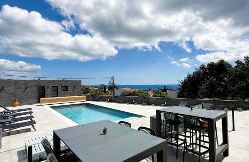 Ponta Delgada Villa | Casa Pura Vida