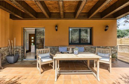 Mont-Ras House | Casa Ras