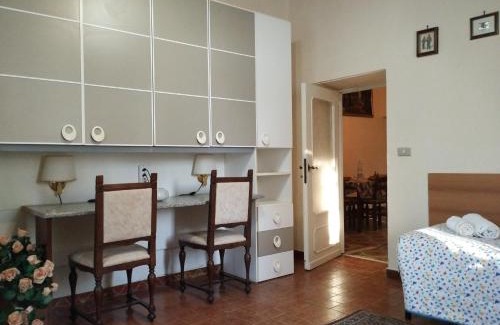 Campagnano di Roma Apartment | Casa Regina - Francigena e Autodromo Vallelunga 2BD 1BH