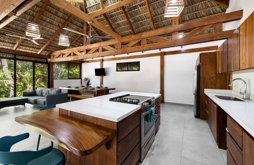 Avellanas Beach House | Casa Rio ~ close to beach + sleeps 14!