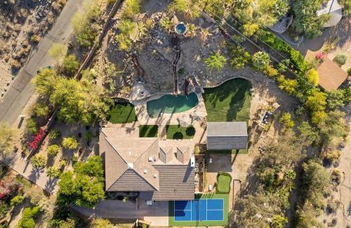 Palm Desert House | Casa Roca Experience Luxury Surrounded by Natural Desert Elements