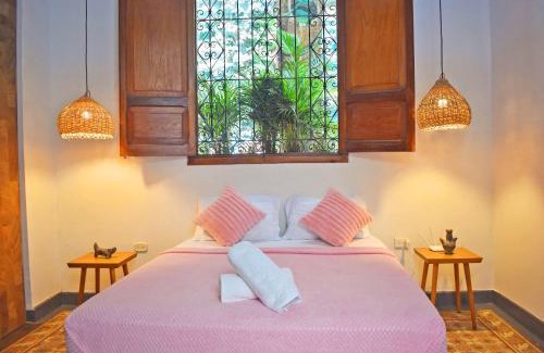 Historic Center Hotel | Casa Rosa - Alma Hotels