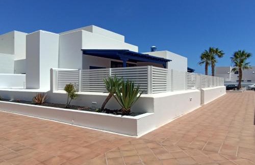 Puerto Calero House | Casa Rosa