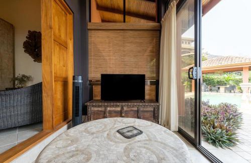 Brasilito House | Casa Rosa- Luxury Ocean View 3 Bedroom Home
