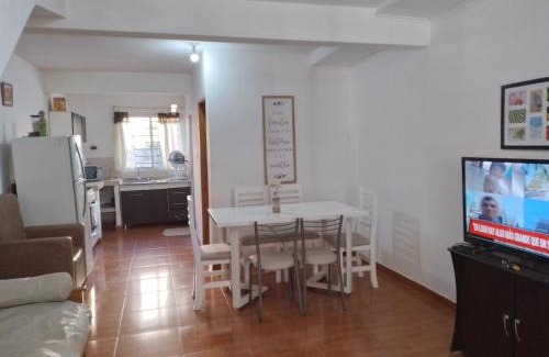 Neuquen Apartment | Casa Ruca-Che, duplex con patio y parrilla