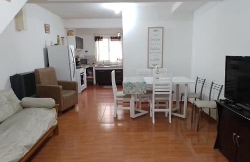 Neuquen Apartment | Casa Ruca-Che, duplex con patio y parrilla