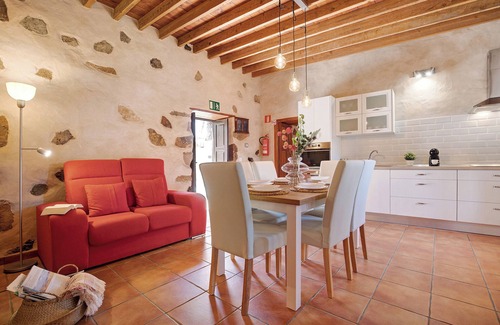 Pajara House | "Casa Rural Andresito" with Mountain Views, Pool, Wi-Fi, and Terrace