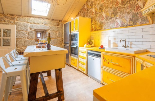 A Lama Cottage | Casa Rural con Piscina, Barbacoa y Jardín Cerca de la Costa