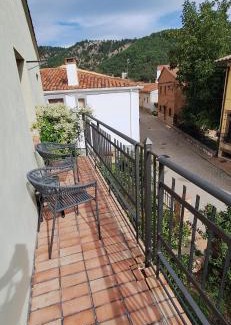 Huerta del Marquesado Apartment | Casa rural El Moral by Fuentelgato