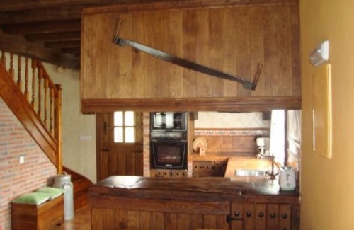 Celucos Cottage | Casa Rural Los Avellanos - Complete House 15 PAX