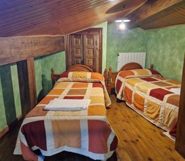 Valle de Santibanez House | Casa Rural Martínez