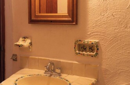 Crucecita Hotel | Casa Shaguibá