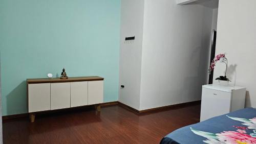 Dourados House | Casa Shanti Coliving