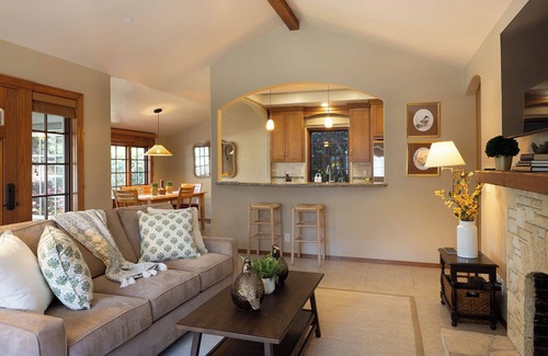Golden Rectangle House | Casa Siesta - Charming Carmel-by-the-Sea luxury rental near downtown Carmel and Carmel Beach