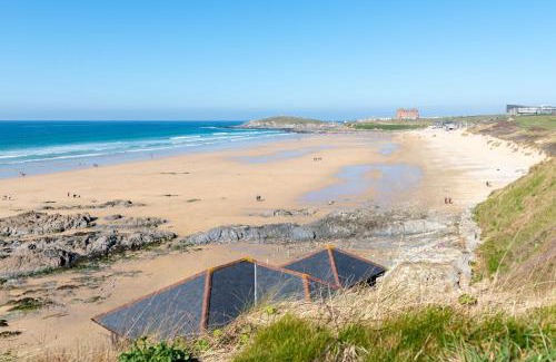 Newquay House | Casa Sirena Apartment in Fistral, Newquay