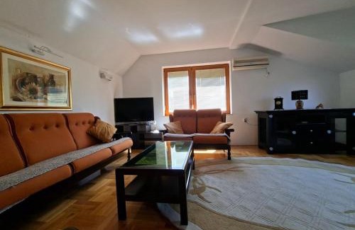 Saraj House | Casa Skopje