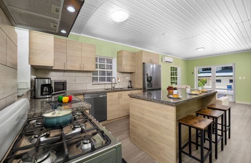 Washington House | Casa Sol Stylish 4 BR Villa with Private Pool
