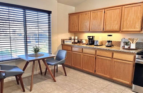 Merced House | Casa Sorrento - North Merced