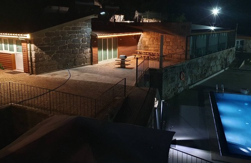 Guilhofrei House | Casa Souto do Monte-T2 "Burguês" 6+2 until12years