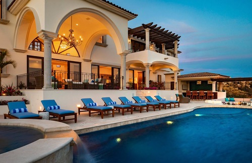 Pedregal Villa | Casa Stella: Fully staffed Pedregal—Free Breakfast + Concierge Credit