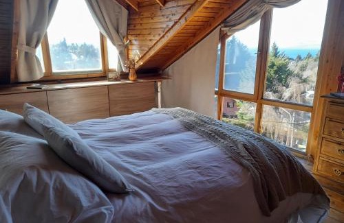 San Carlos de Bariloche Ski Chalet | Casa Suiza, vistas panorámicas al lago, ciudad y montañas !