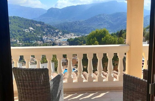 Soller House | Casa Suliar with shared pool & fantastic panoramic harbour view
