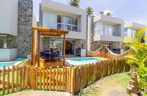 Passo de Camaragibe House | Casa Sun Milagres - Casa com 4 suítes - À 150m da beira mar - 100 climatizada - Dentro de Condomínio com estrutura de Resort - Piscina - Jacuzzi - Academia -Playground etc - Localizada na Praia do Marceneiro