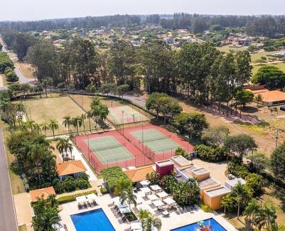Aguas de Santa Barbara Resort | Casa Térrea com Piscina em um Resort Completo
